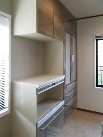 二階に水周りを新設、階段も架け替え二世帯住宅に 二階に水周りを新設、階段も架け替え二世帯住宅に